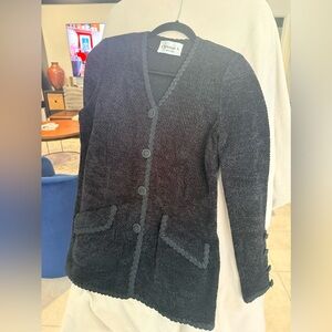 Size 6-8 CHRISTIAN A - Chanel style jacket